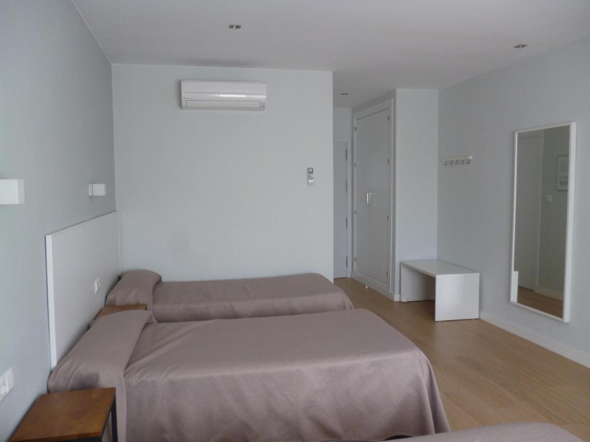Hostal Las Cumbres 科尼尔-德拉弗龙特拉 外观 照片