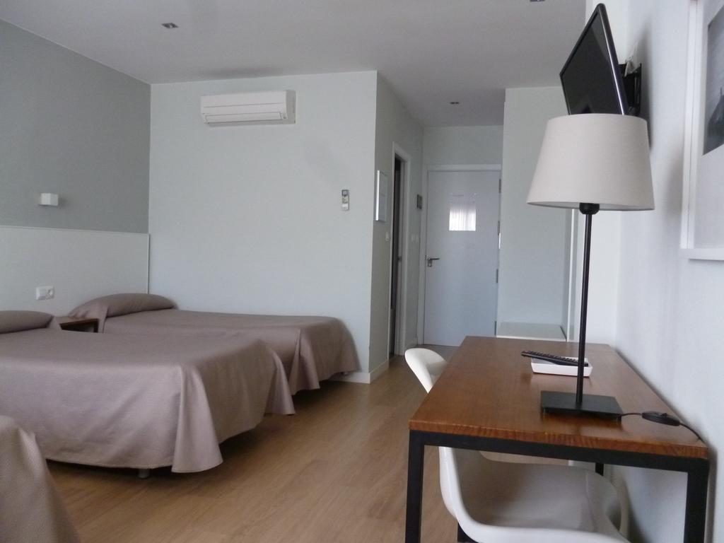 Hostal Las Cumbres 科尼尔-德拉弗龙特拉 外观 照片