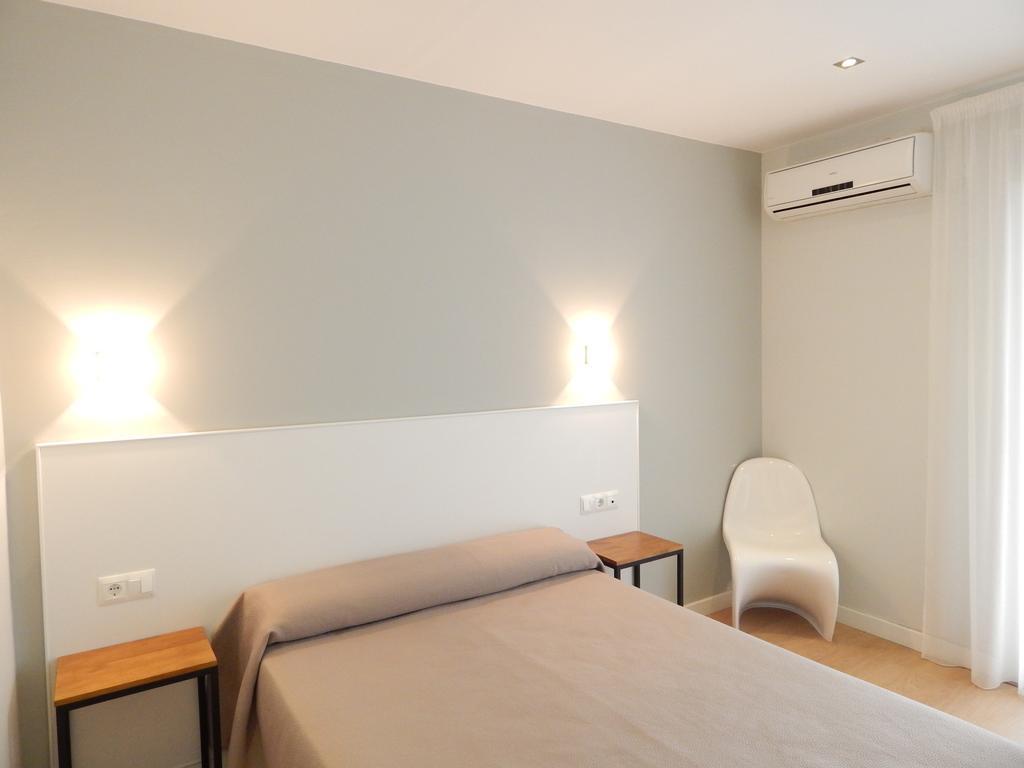 Hostal Las Cumbres 科尼尔-德拉弗龙特拉 外观 照片