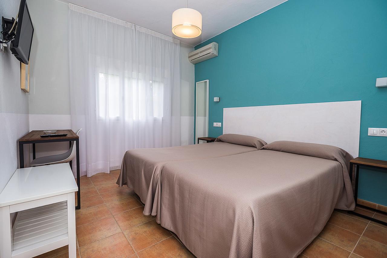 Hostal Las Cumbres 科尼尔-德拉弗龙特拉 外观 照片