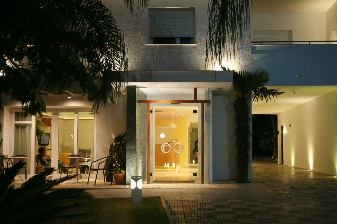 Hostal Las Cumbres 科尼尔-德拉弗龙特拉 外观 照片